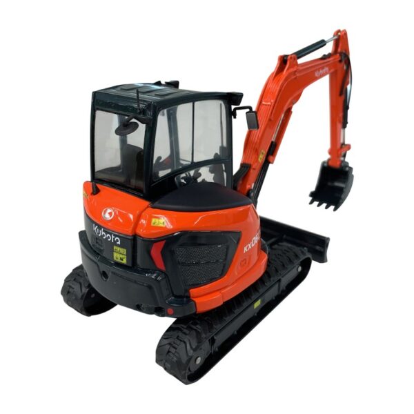 Model-Minibager KX060-5 mierka 1:24-Kubota - Image 2