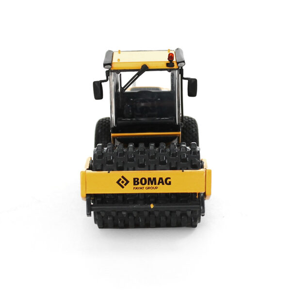 Model - Vibračný valec BW 213 PDH - Bomag - Image 2