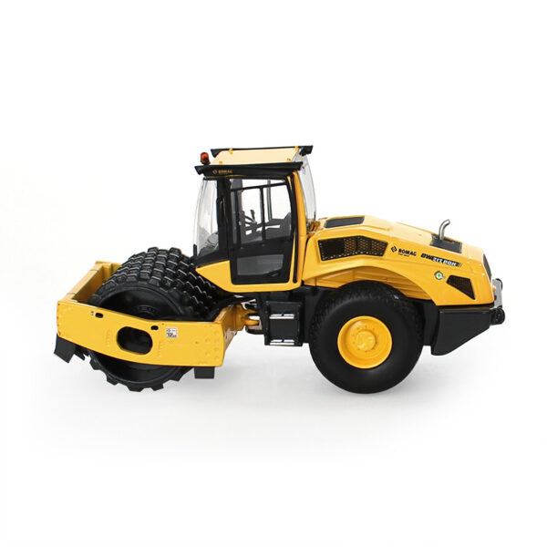 Model - Vibračný valec BW 213 PDH - Bomag - Image 7