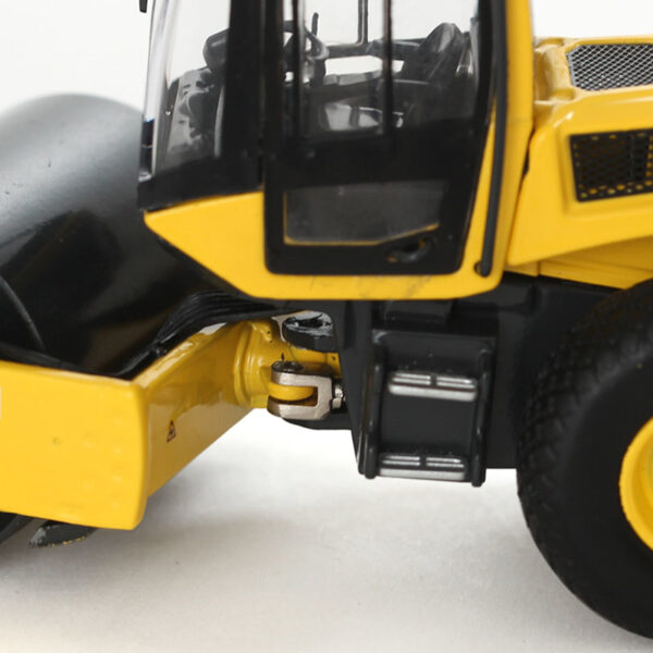 Model - Vibračný valec BW 213 D-5  - Bomag - Image 4