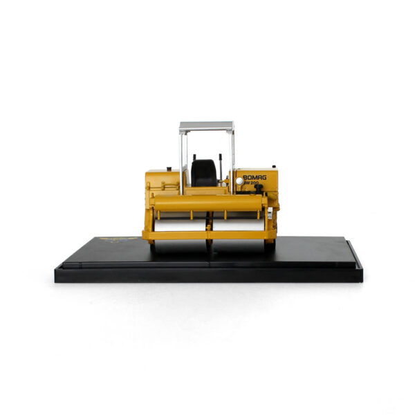 Model - Vibračný valec BW 200  - Bomag - Image 6